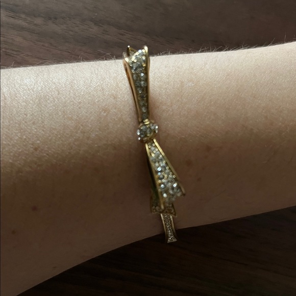 Kate Spade Love Notes Crystal Hinged Bangle Gold - Picture 4 of 15